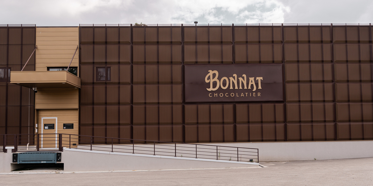 Façade de l’usine Bonnat aux Grands Moulins de Crossey